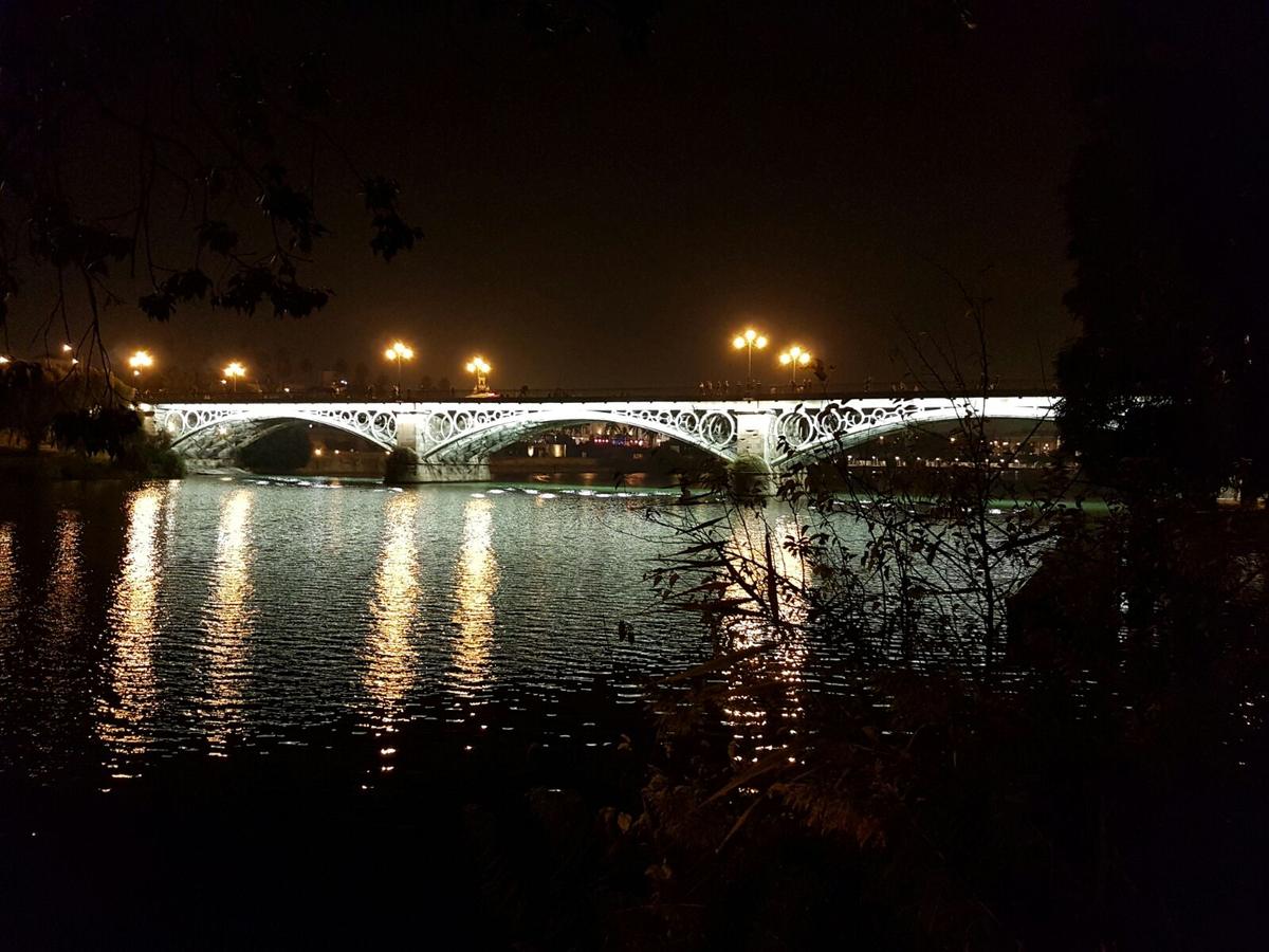 puente Triana Guadalquivir